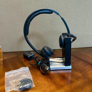 Logitech Dual H820e Wireless Headset A-00056BS w/ Dock Base + Cables